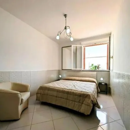 Casa Rosa By Otrantostays, Terrazza E Vista Mare Appartement