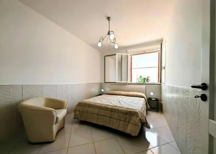Casa Rosa By Otrantostays, Terrazza E Vista Mare Apartamento