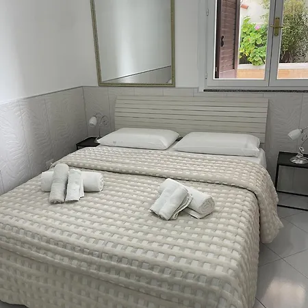 Casa Rosa By Otrantostays, Terrazza E Vista Mare * Santa Cesarea Terme